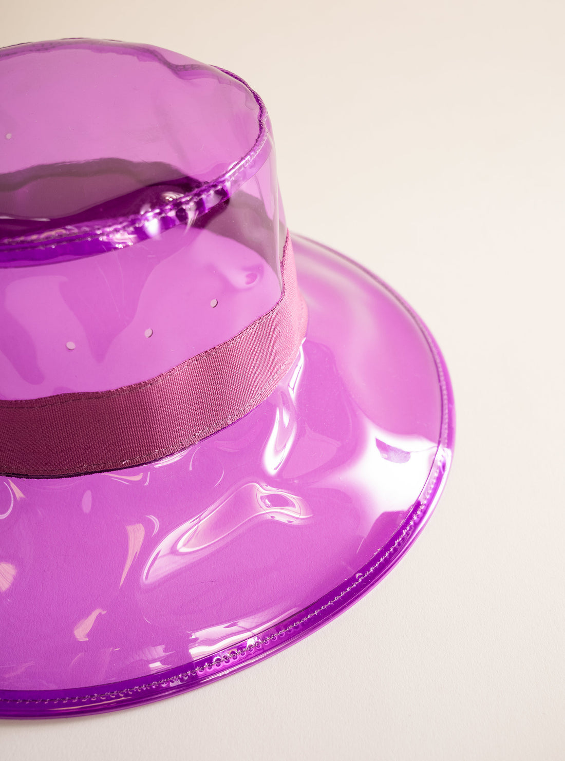 Ooh La La Waterproof Bucket Hat, Morado