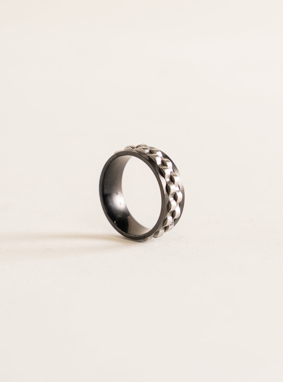 Dark Elegance Anillo, Negro