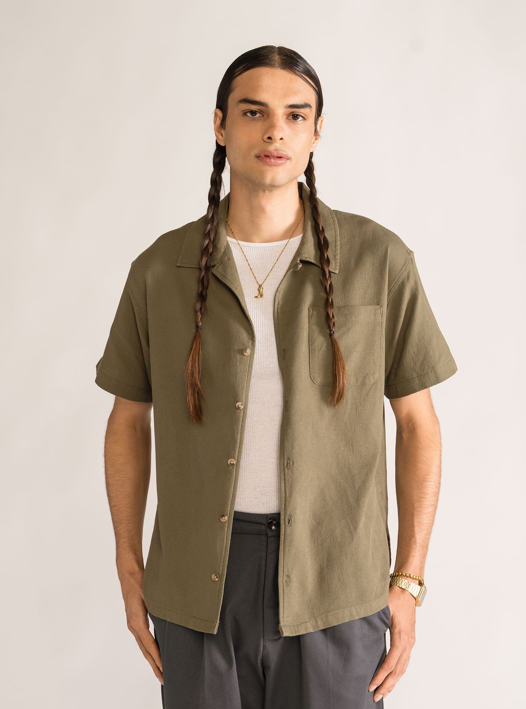 Guayabera best sale verde olivo