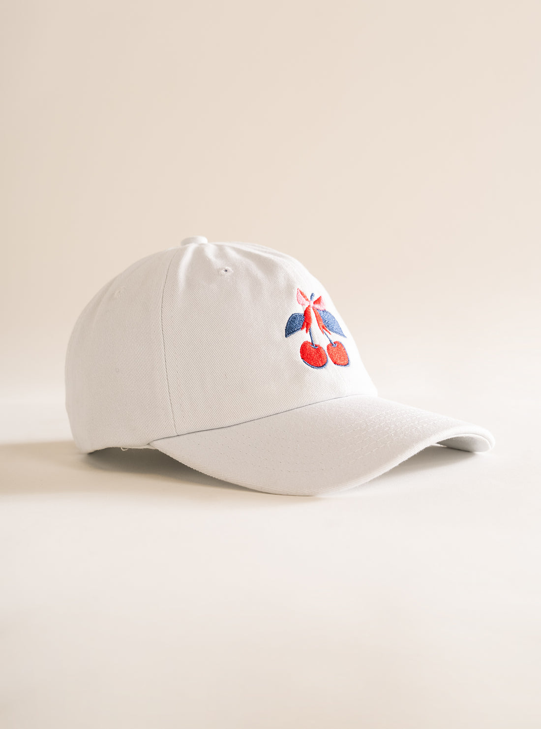 The Cherry Gorra, Blanco