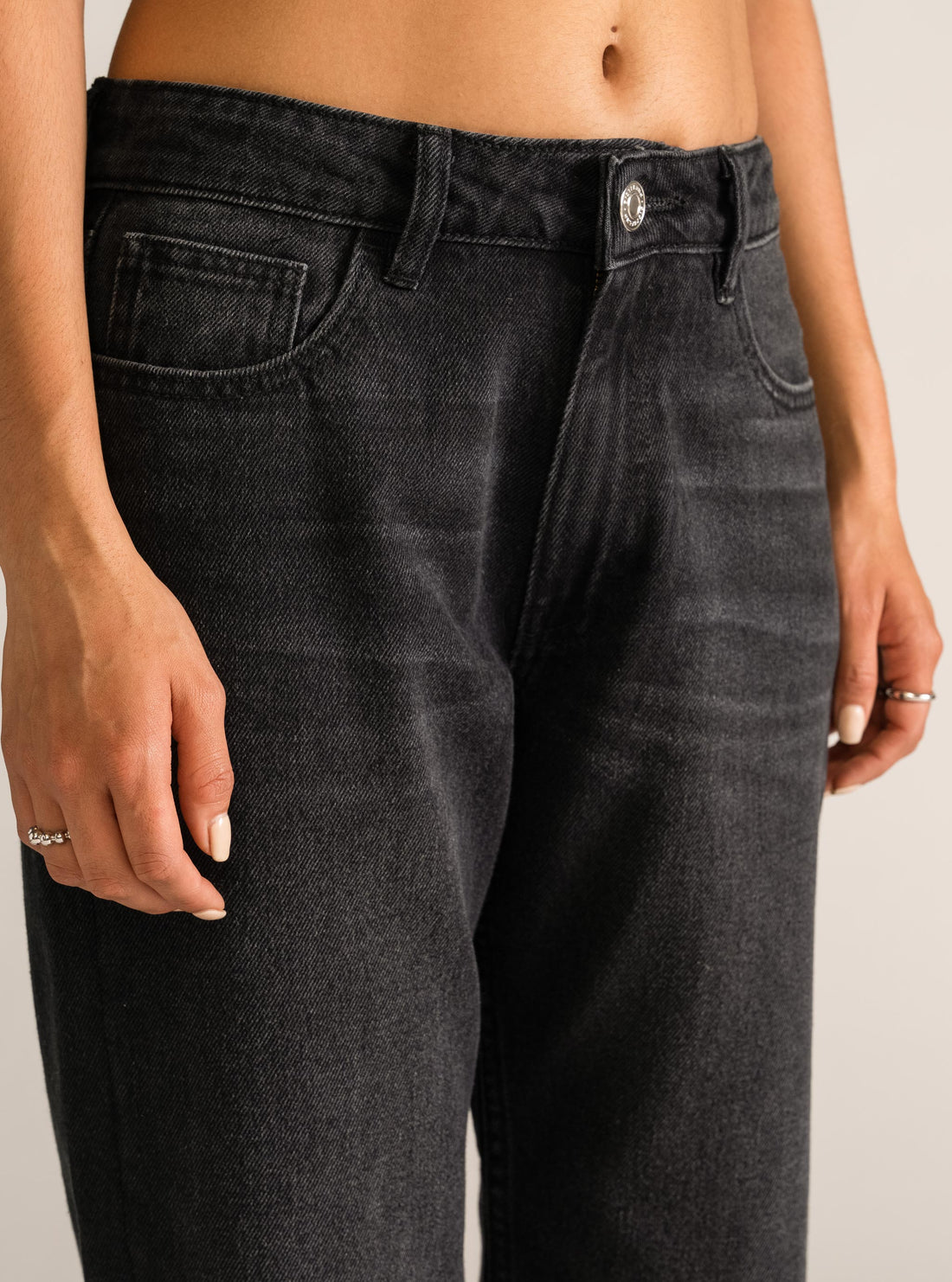 Midnight Temptation Slim Jeans, Negro