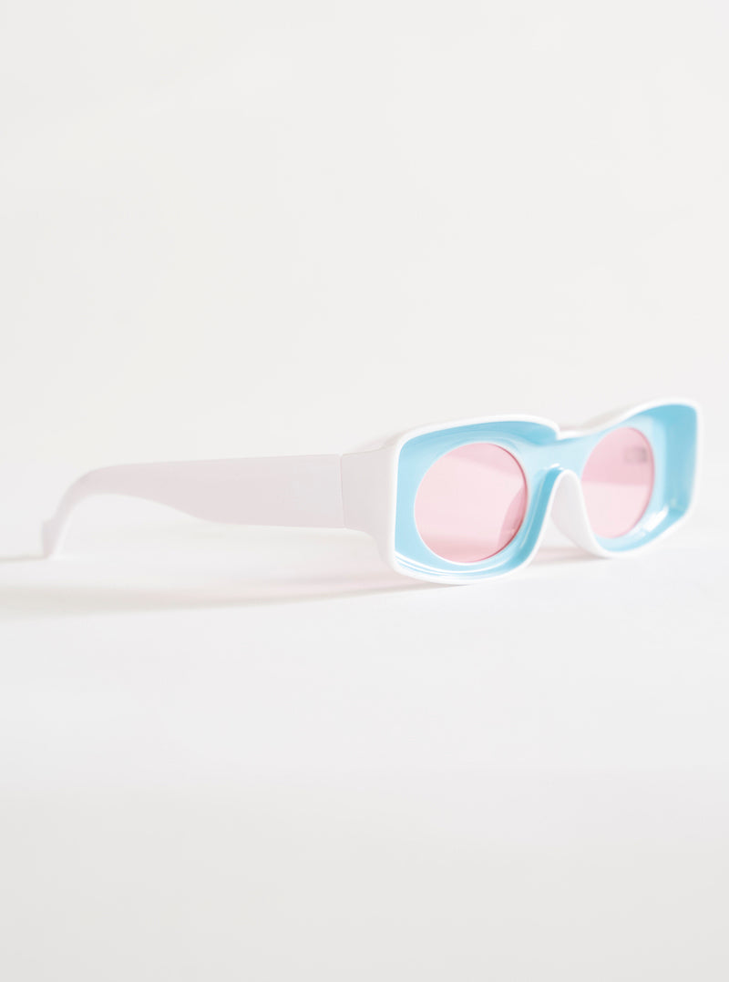 Is this Ibiza? Lentes, Celeste