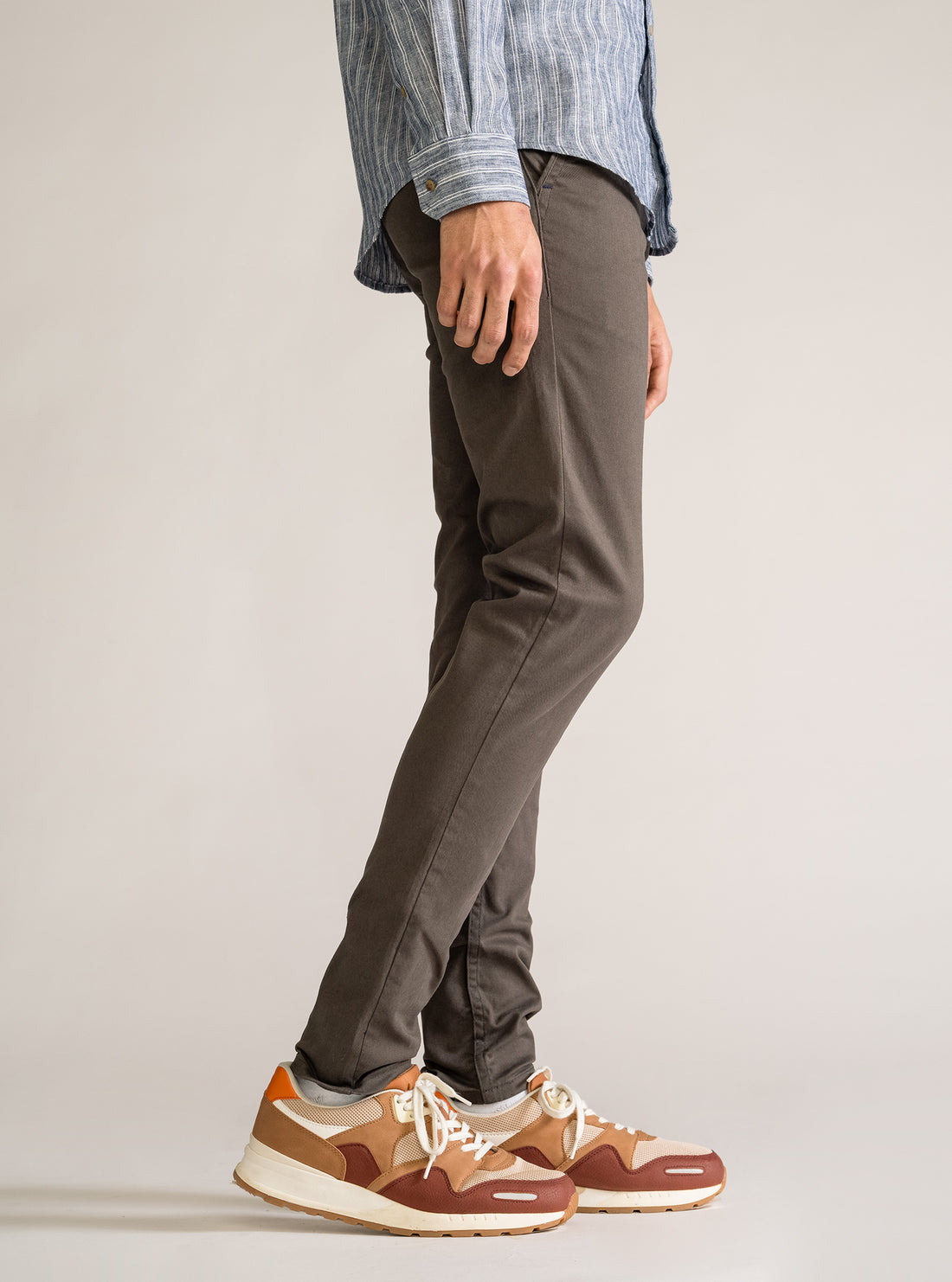 Classic Skinny Pants, Gris Obscuro