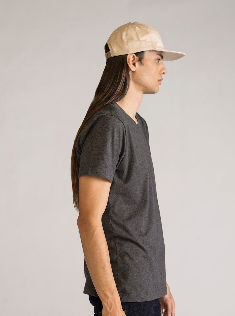 Everyday Regular T-Shirt V, Gris Obscuro