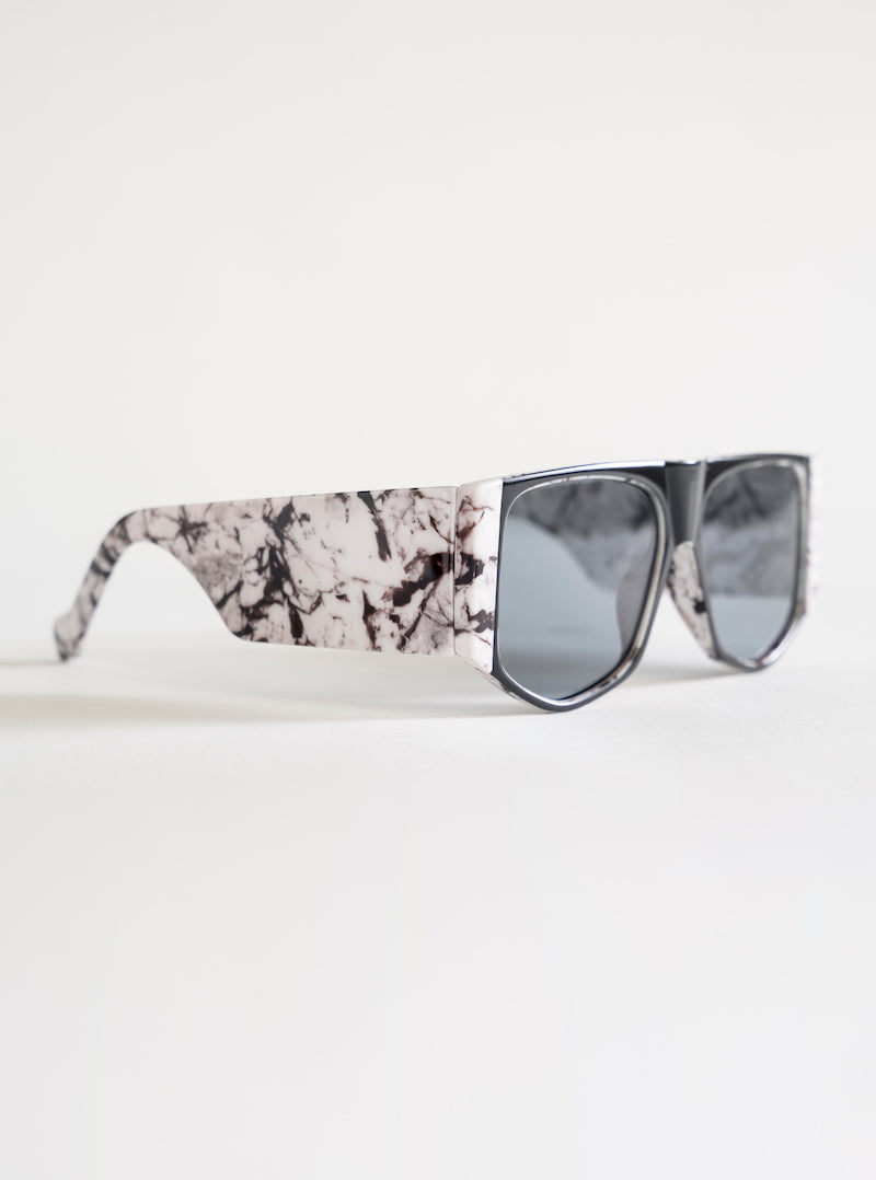 The Stronger One Lentes, Blanco