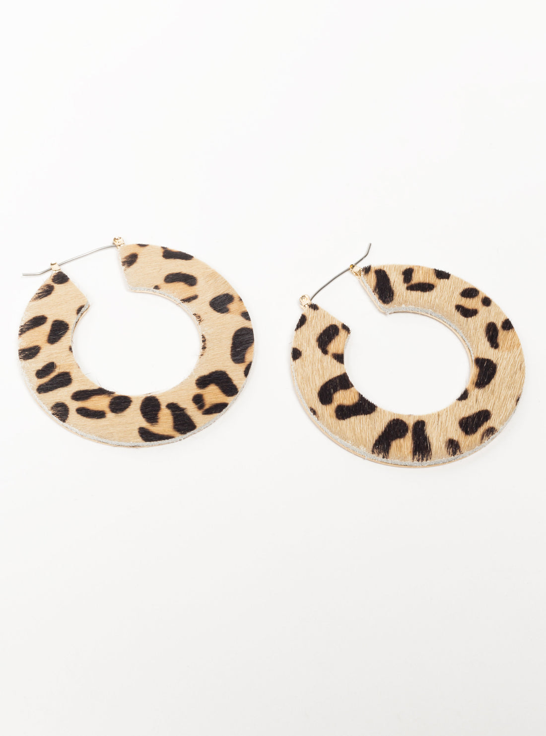 Animal Instinct Earrings, Beige