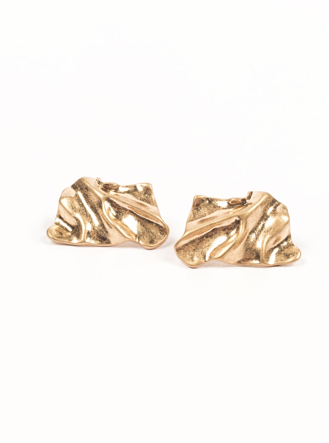 Wrinkle Bump Earrings, Dorado