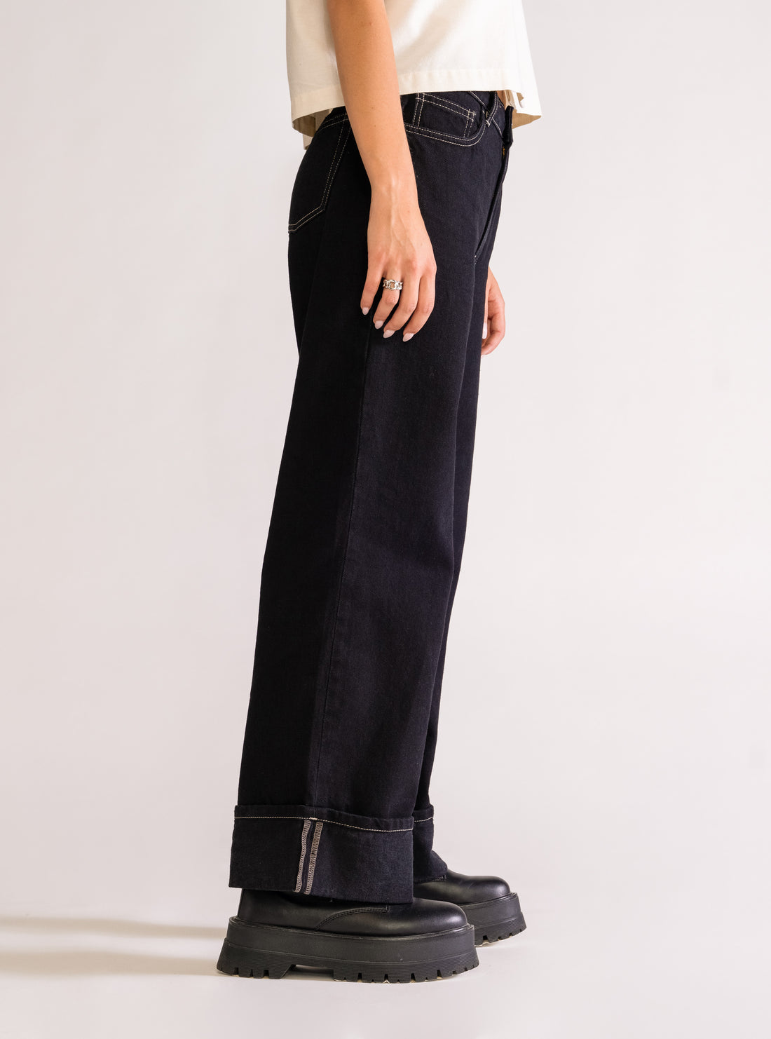 Lovely Straight Leg Jeans, Negro