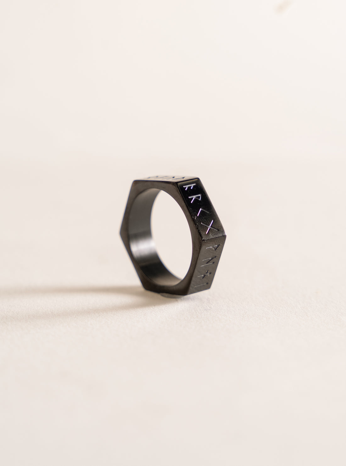 Titanium Strength Anillo, Negro