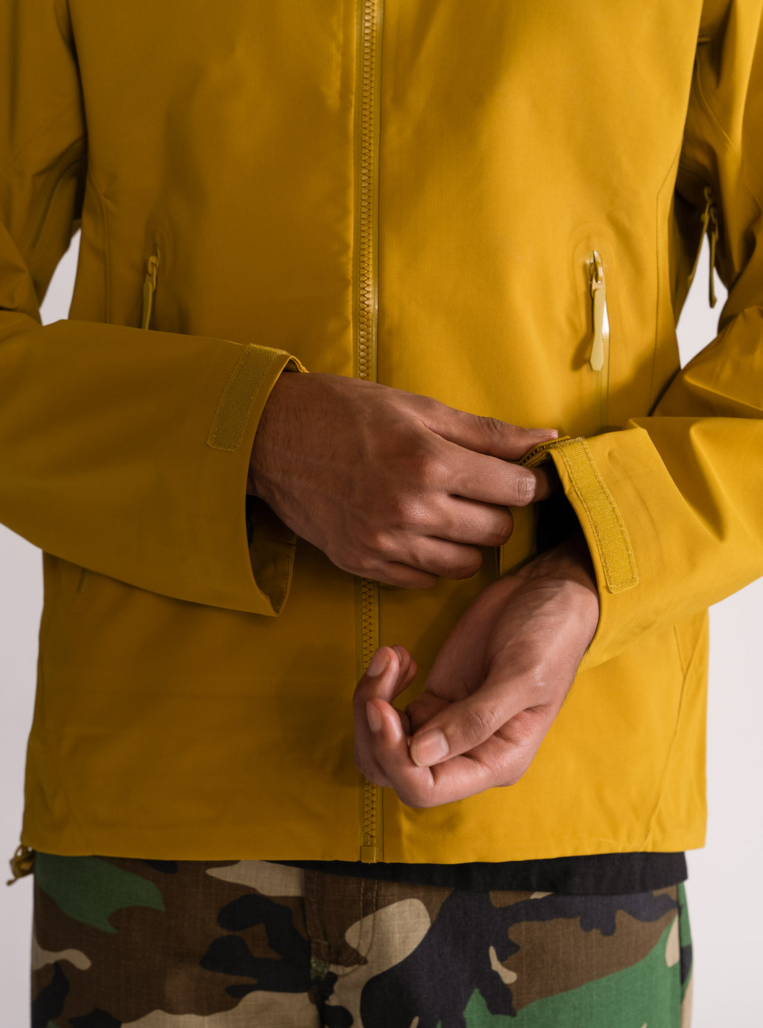 Hooded Water Proof Style, Mostaza