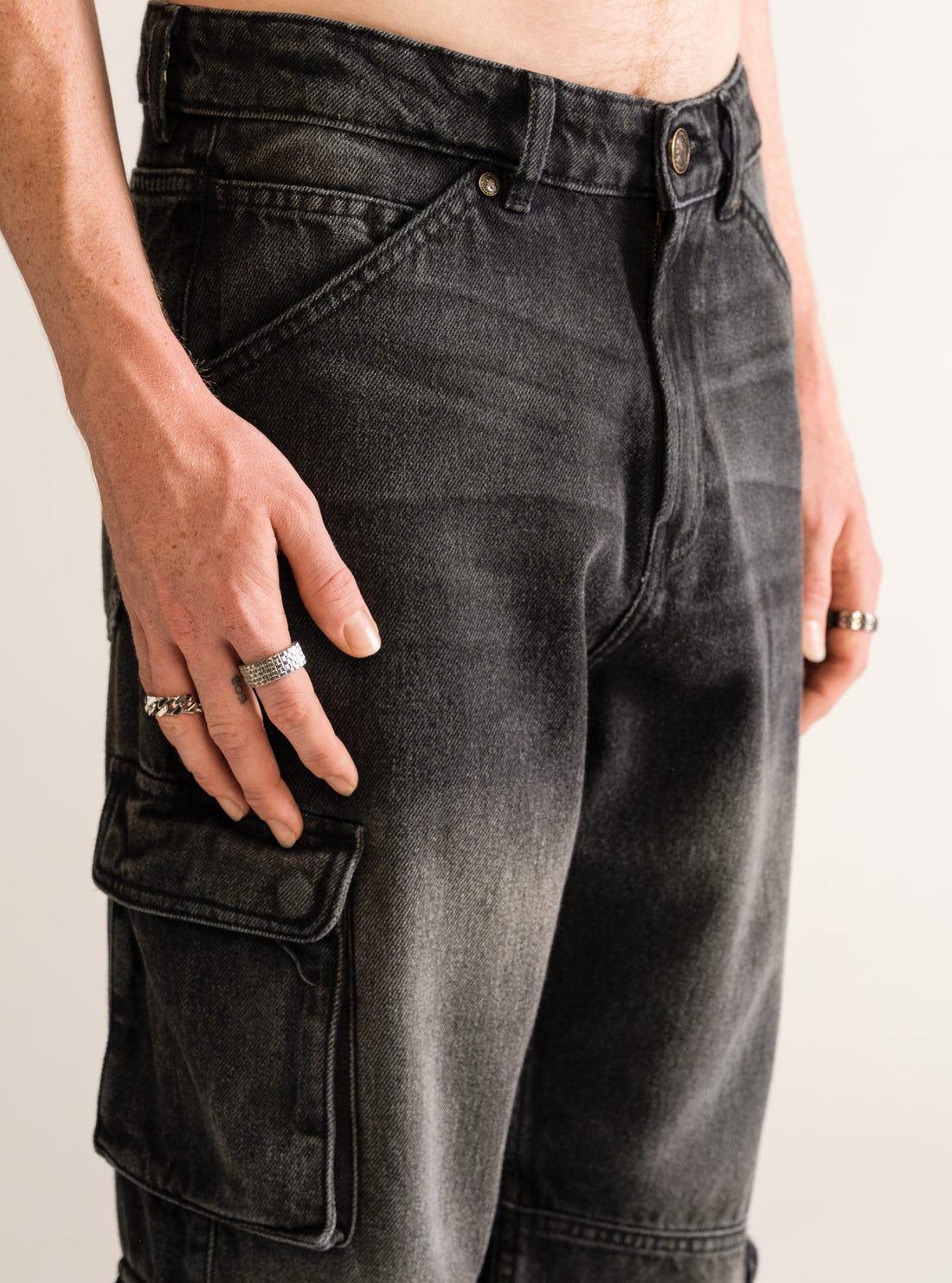 Tuning Cargo Jeans, Gris Obscuro