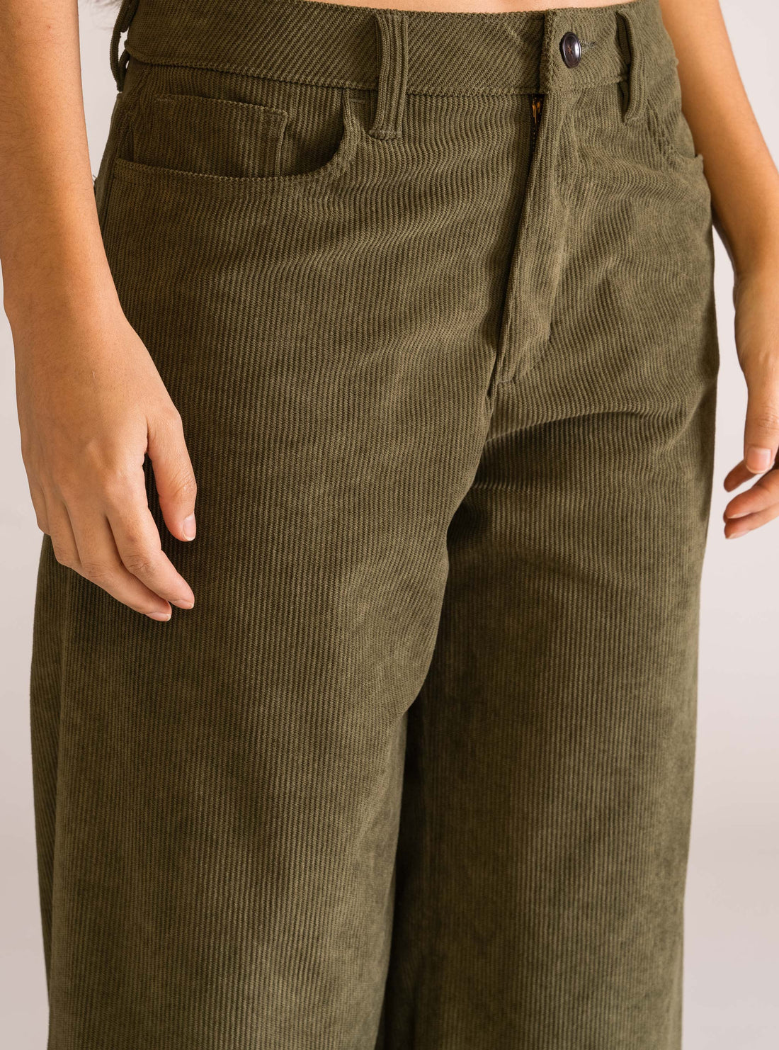 Cedar Tree Wide Leg Pants, Verde Olivo