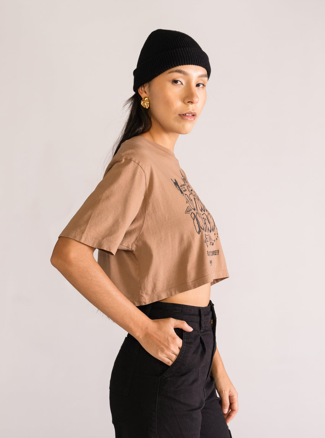 Catnip Madness Cropped Tee, Café Claro