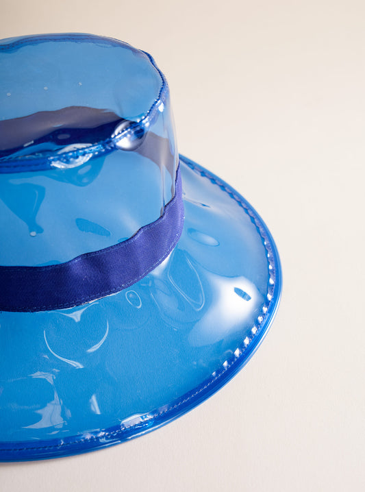 Ooh La La Waterproof Bucket Hat, Azul Obscuro