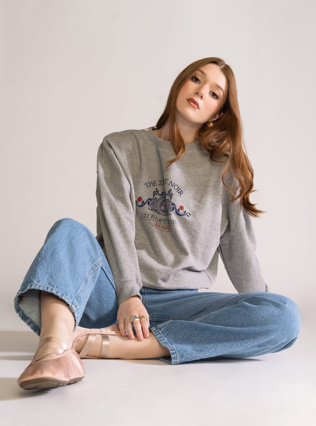 Club Café Tennis Crewneck, Gris Claro