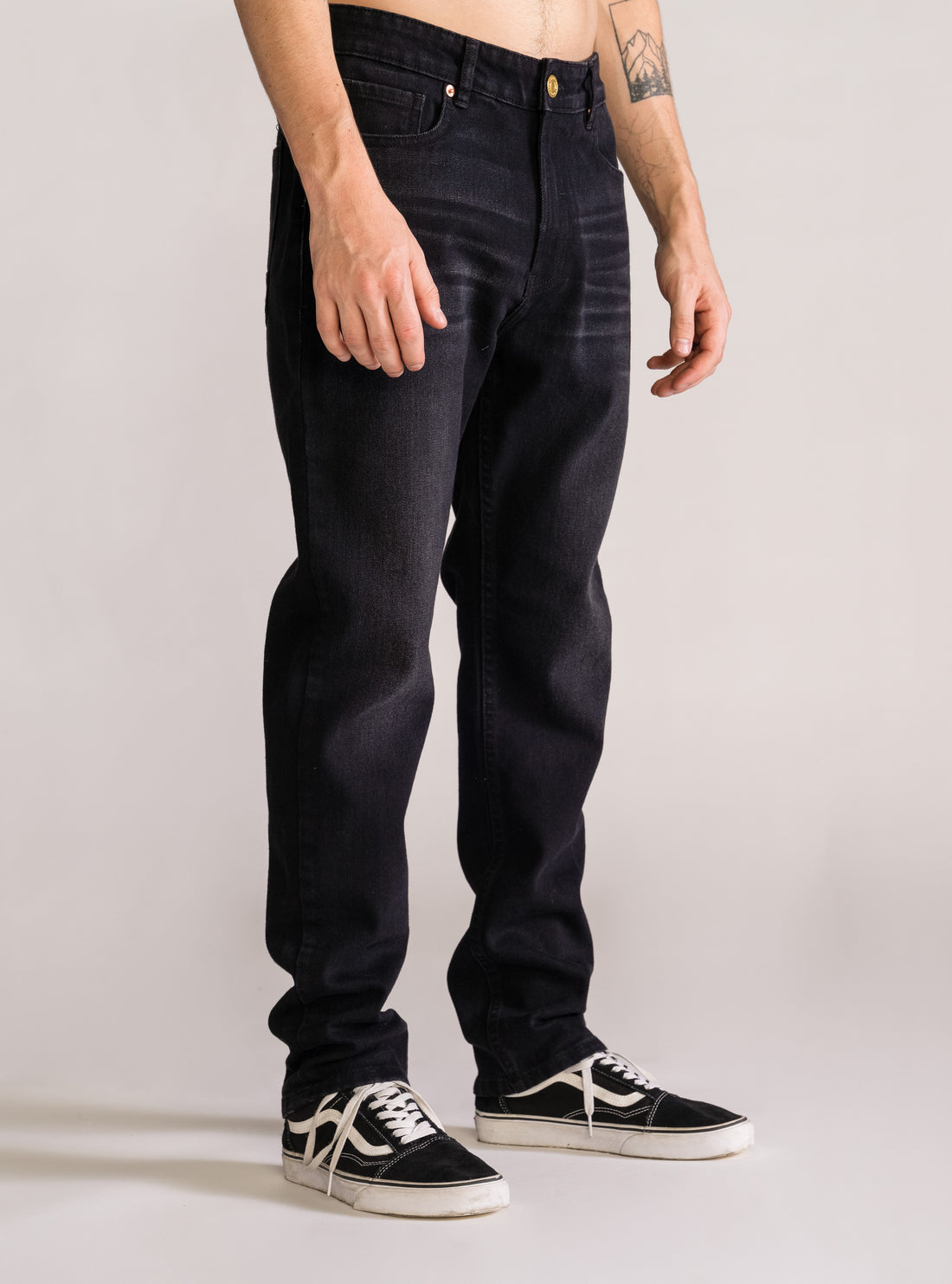 Suspicious Minds Jeans Regular Vintage, Negro