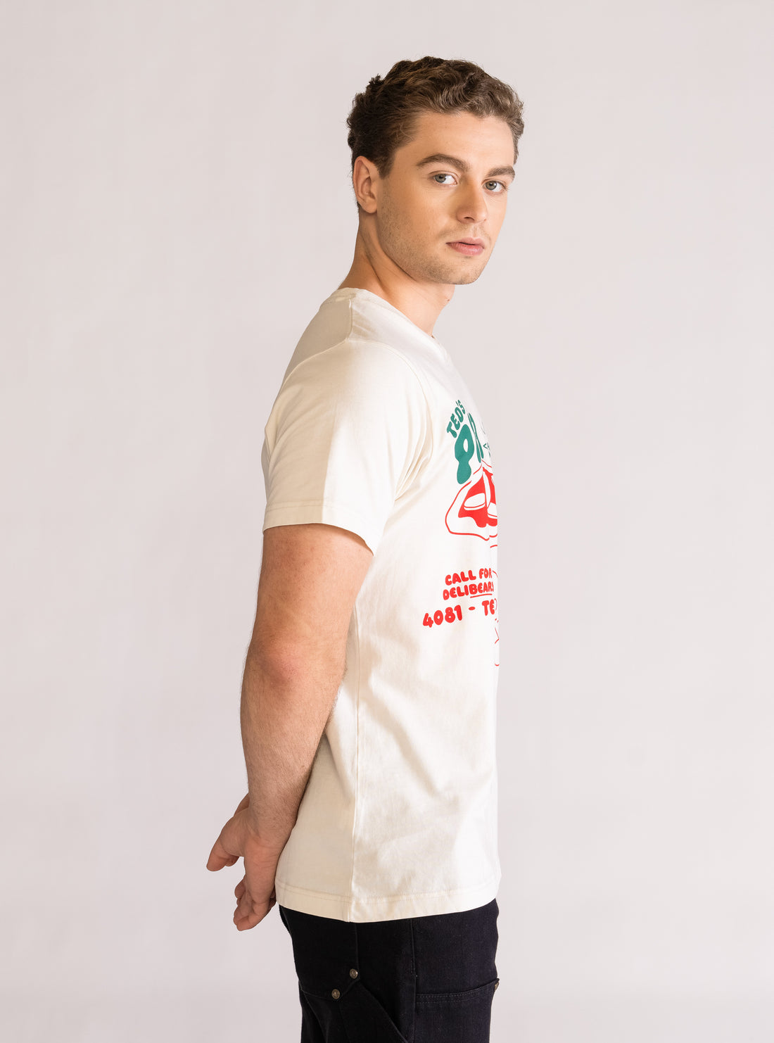 Pizza Delibeary Playera, Crema