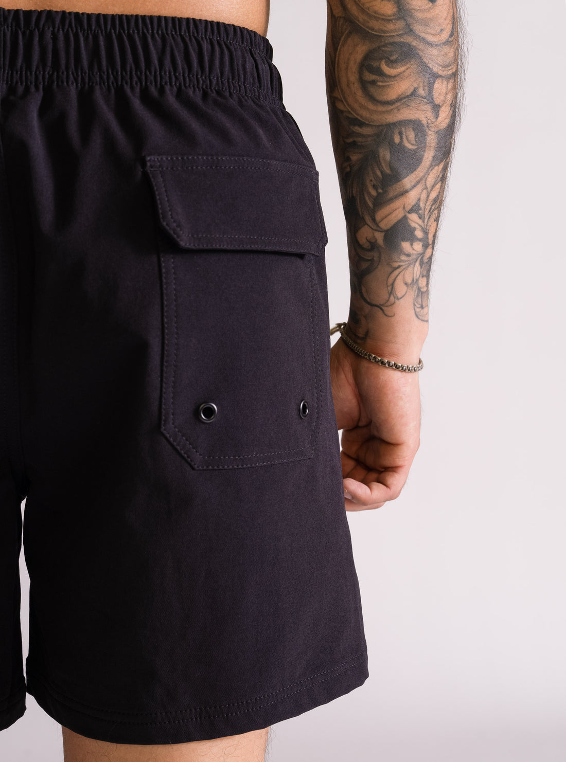 Vigor, Calzoneta, Negro