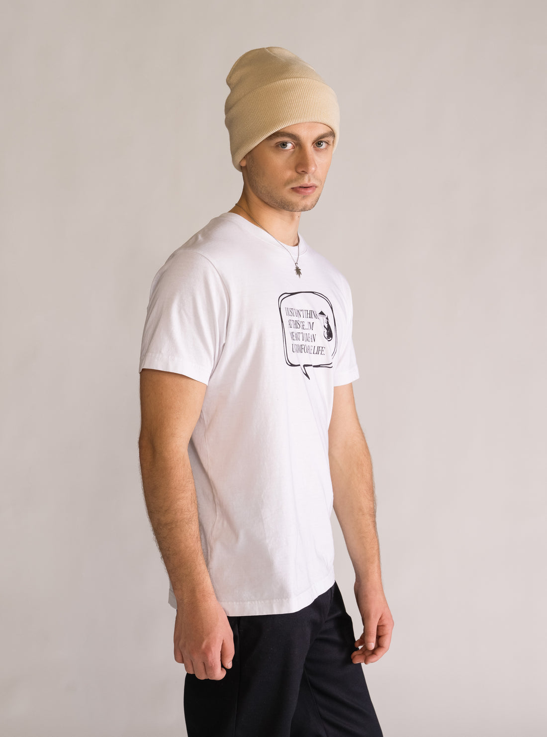 At This Age Playera, Blanco