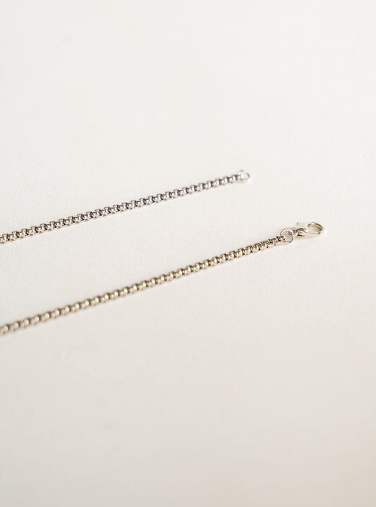 Illuminati Necklace, Plateado