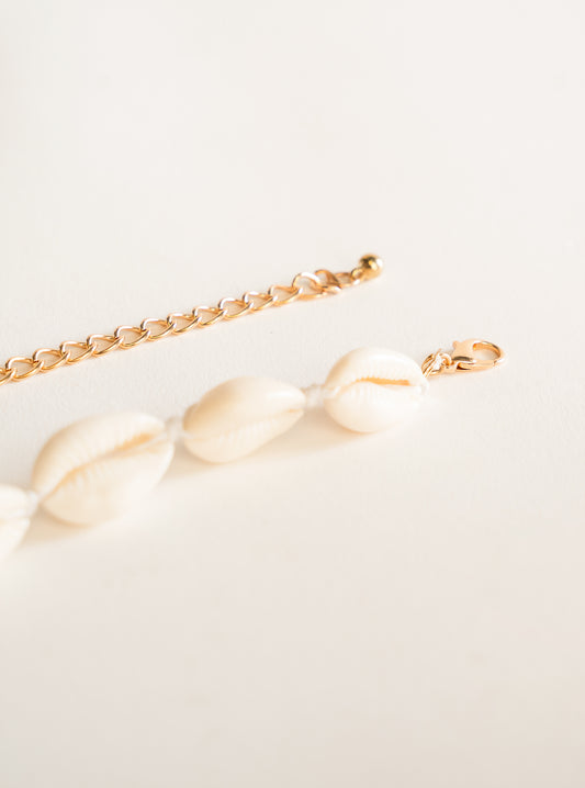 Pearl and Shelfish Necklace, Crema