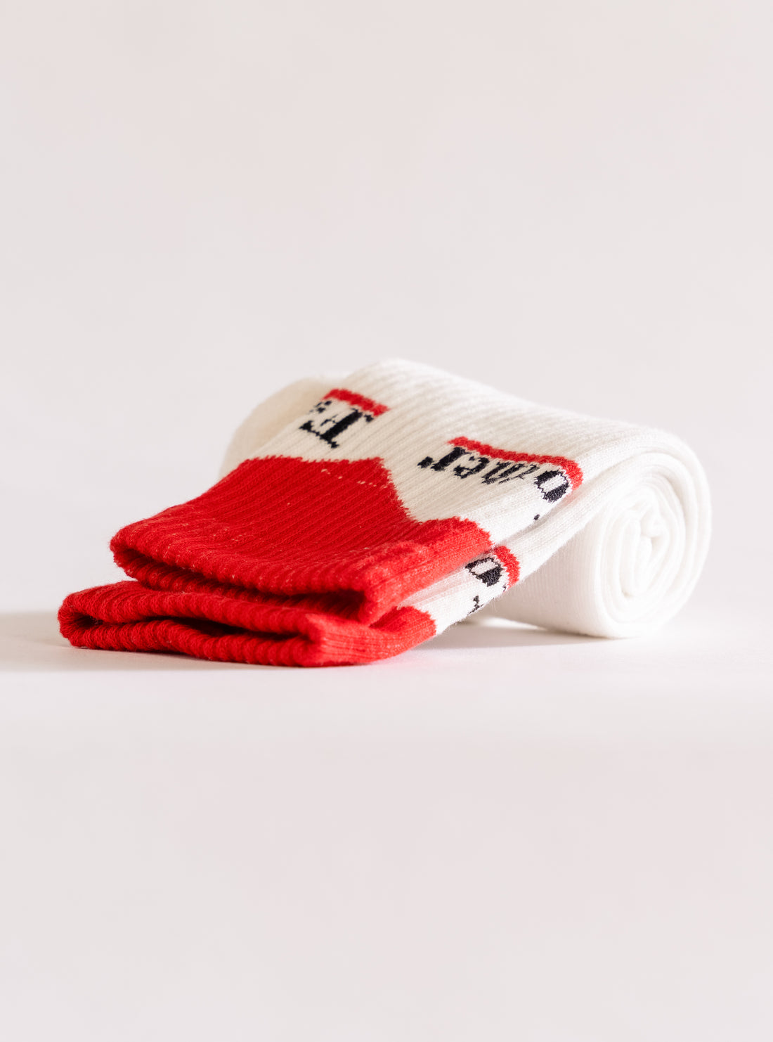 Never Out Of Socks, Blanco