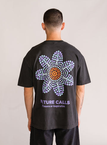 Flower Puff Playera, Gris Obscuro