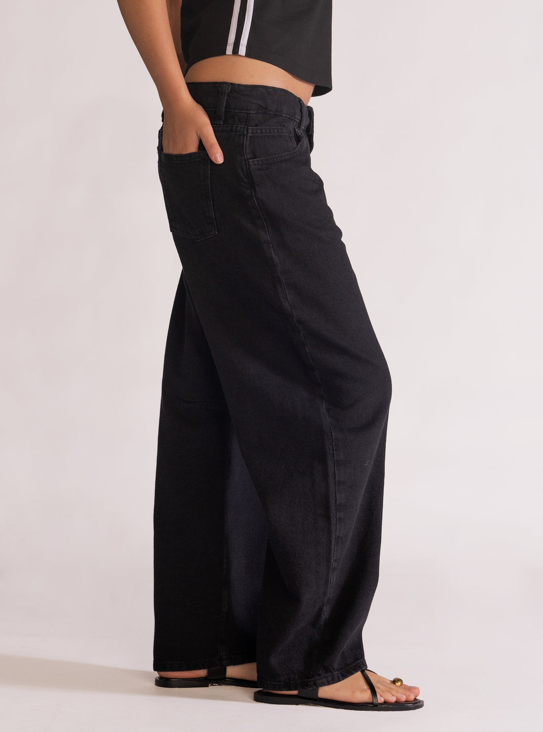 Back To Black Barrel Jeans, Negro