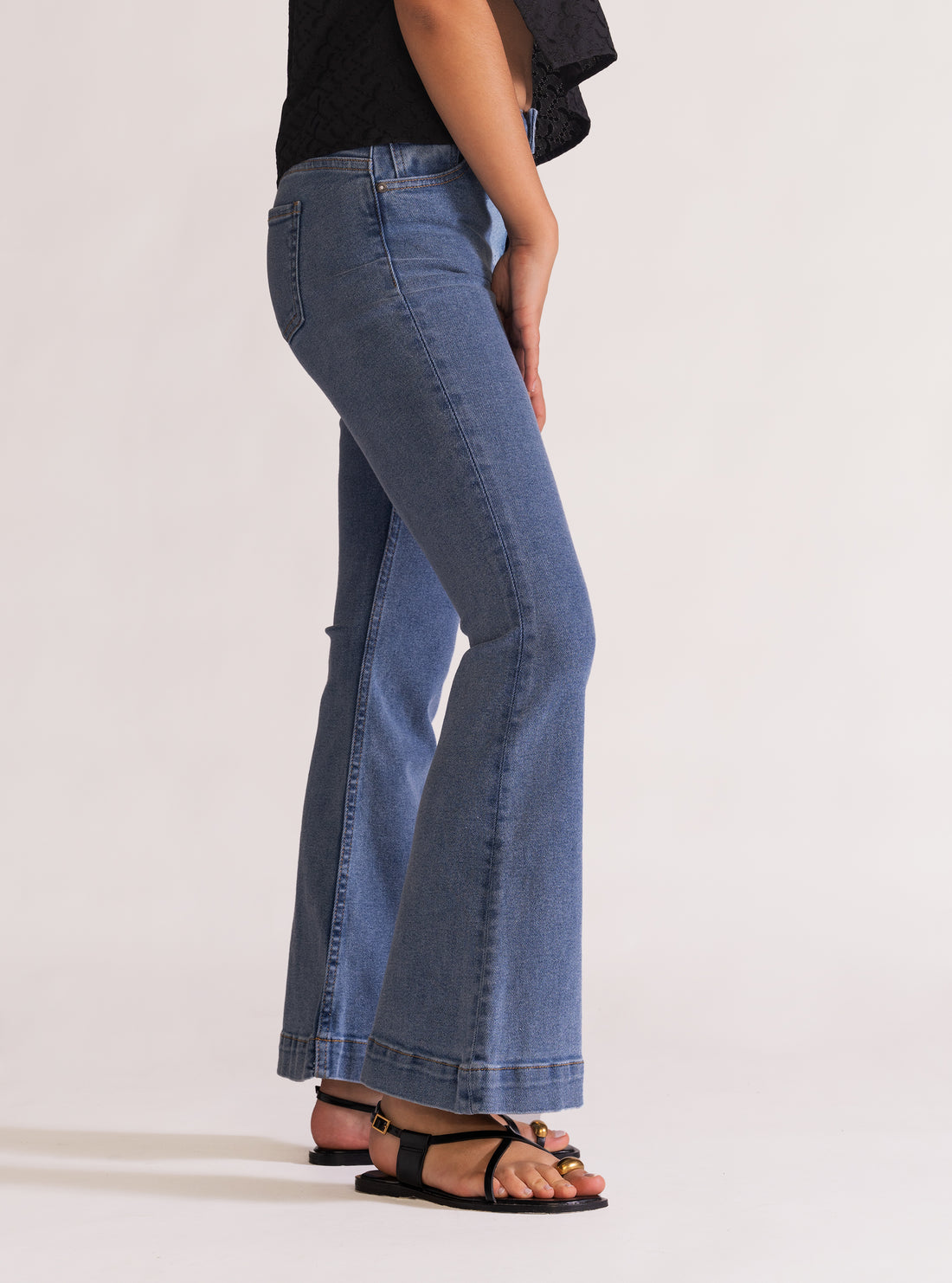 Headphones On, Bell Bottom Jeans, Azul Claro