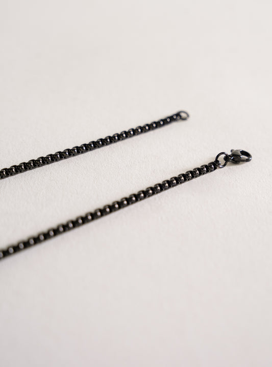 No Soul Chain, Negro